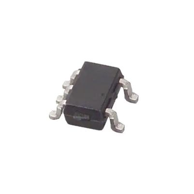 MAX8515AEXK-T Tvs ダイオード Smd Ic Vref シャント調整 0.5% Sc70-5 MAX8515AEXK+TCT-ND